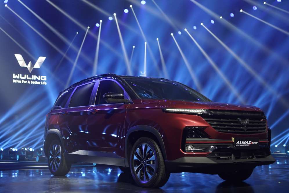 Wuling Almaz RS