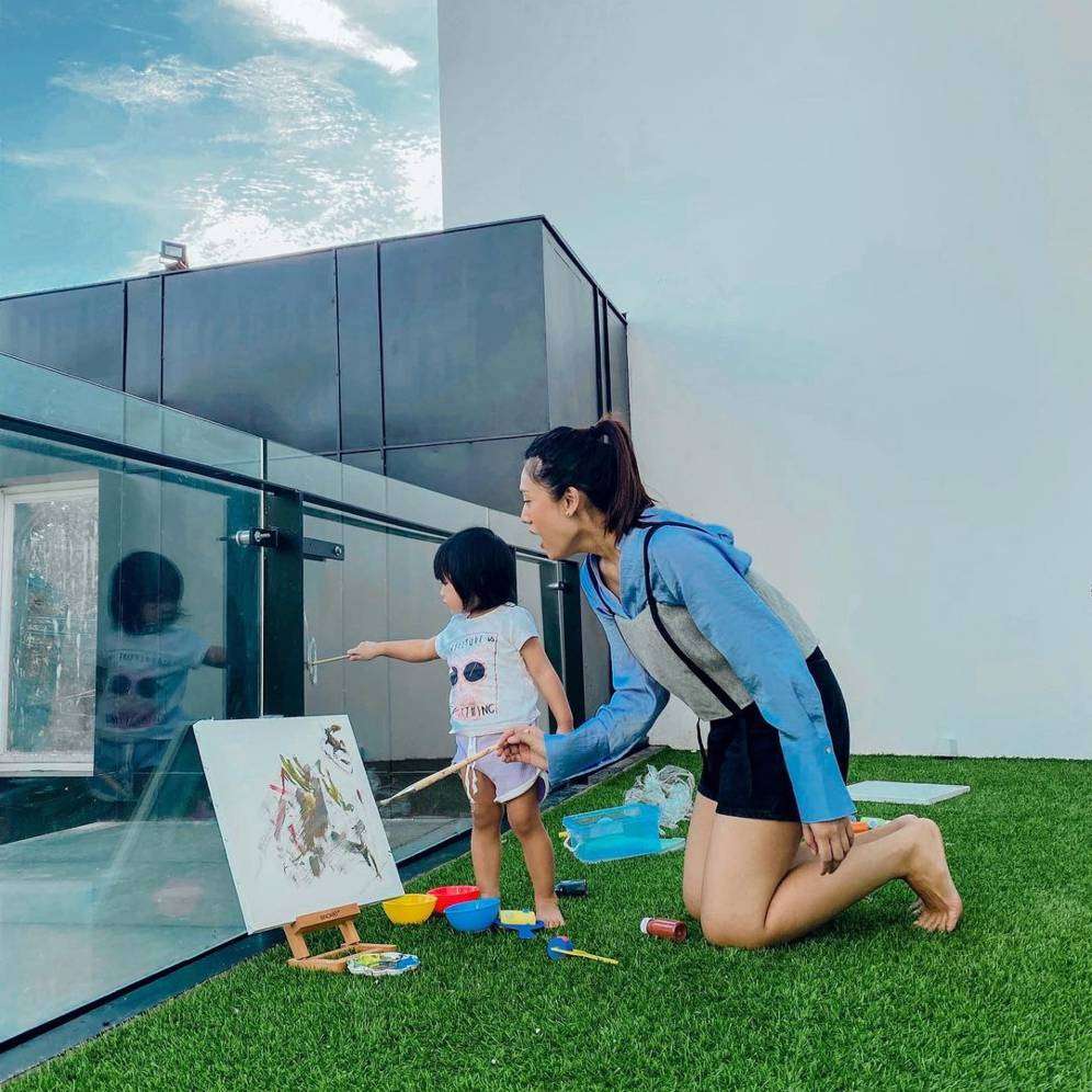 Balkon rumah Radit dan Anissa