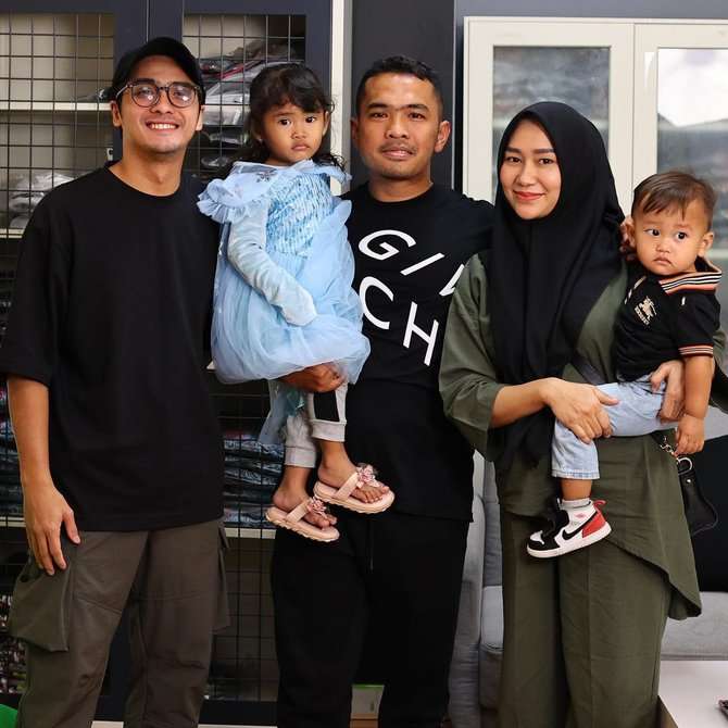 Keluarga Putra Siregar