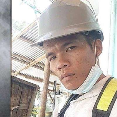 Kent di tempat kerjanya