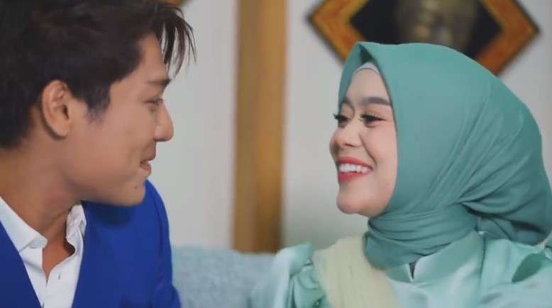 Rizky Bilar dan Lesty Kejora
