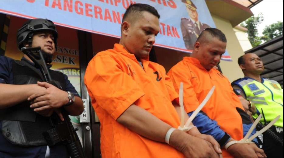 Richo saat ditangkap bersama kakaknya