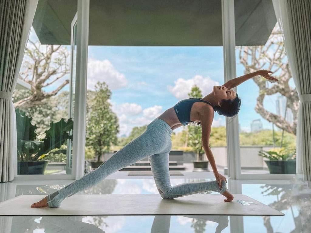 Noi Sangat Mencintai Yoga