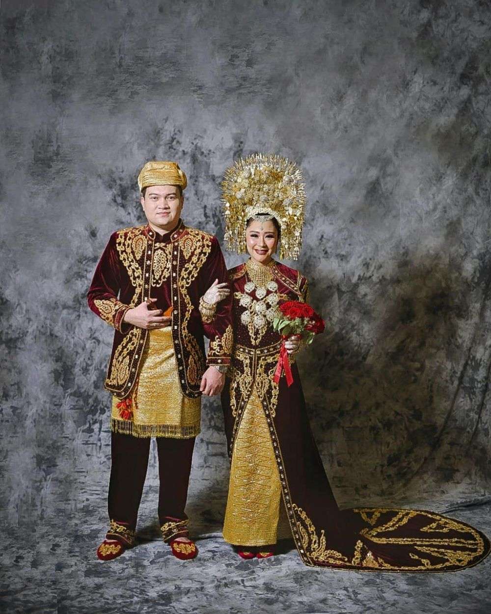 Suntiang Khas Minang