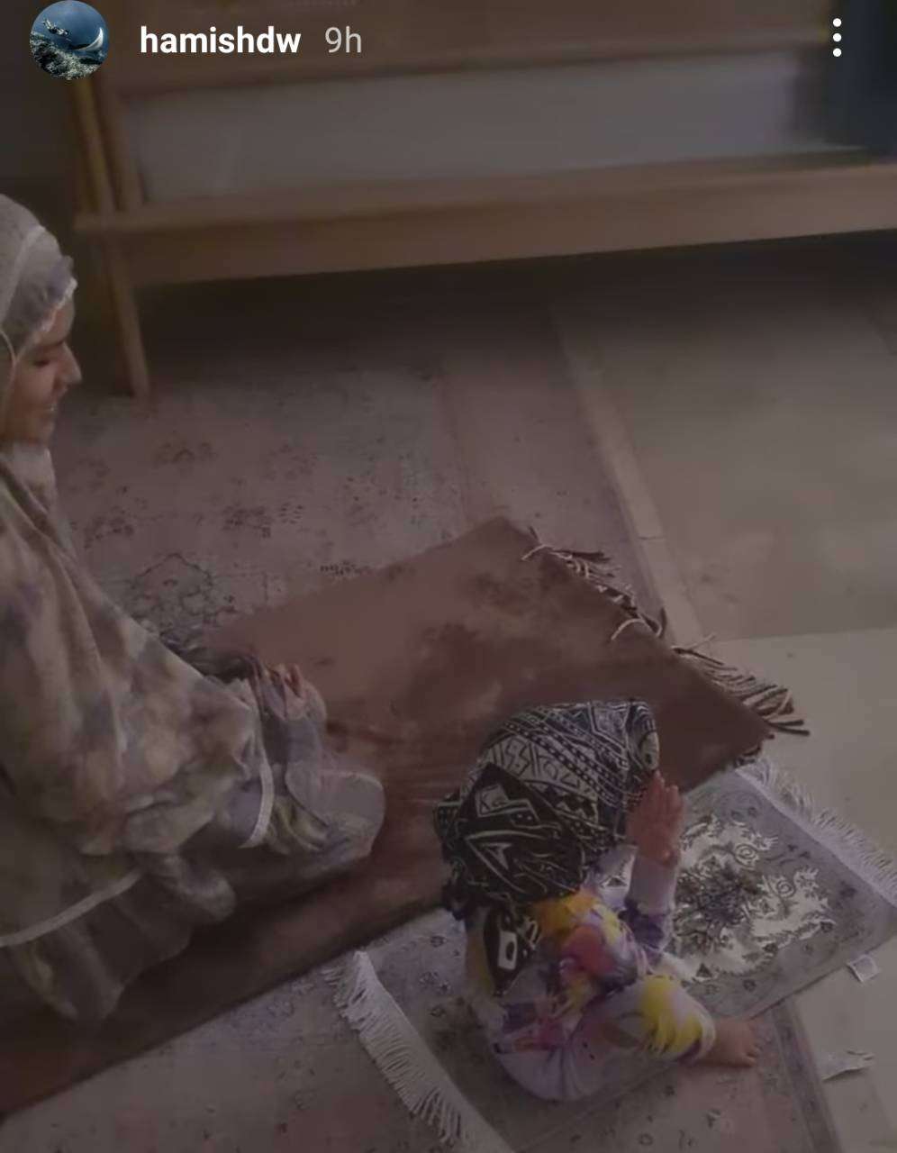 Raisa solat dan Zalina