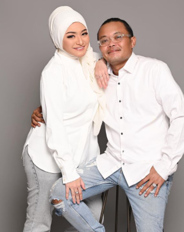 Pasangan Seleb