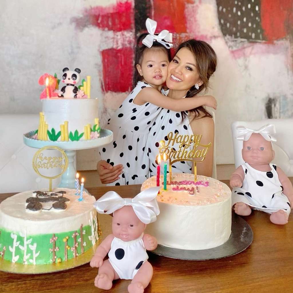 Farah Quinn dan Yaya putrinya