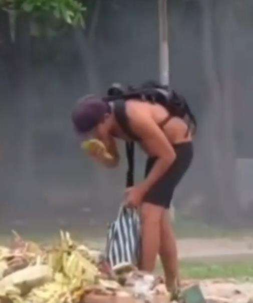 Saat ini SatPol PP sedang menelusuri bule tersebut.