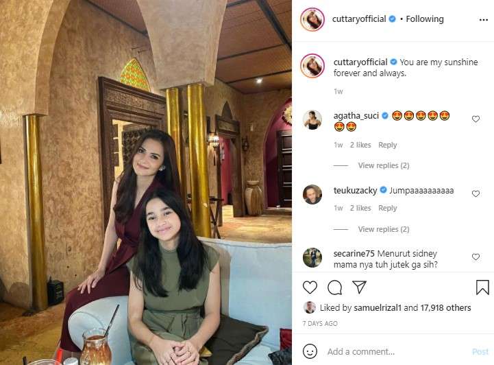 Cut Tari dan putrinya
