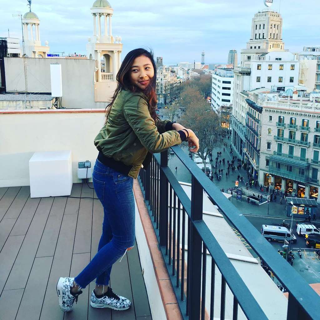Aya saat Berada di Barcelona