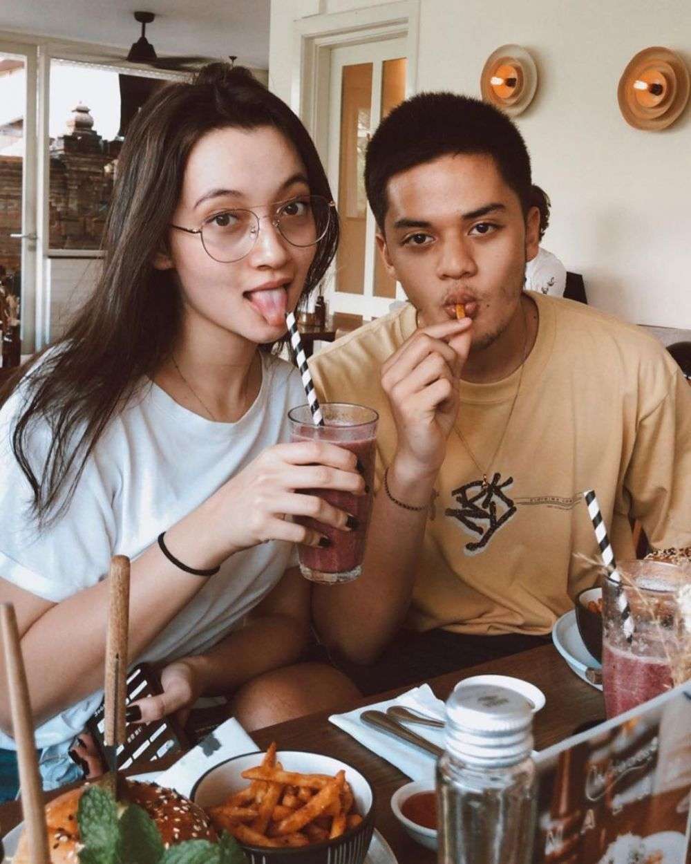 Pasangan Beda Keyakinan