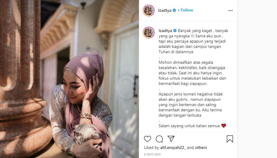 Liza Aditya Berhijab