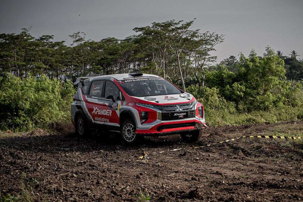 Mitsubishi Xpander AP4