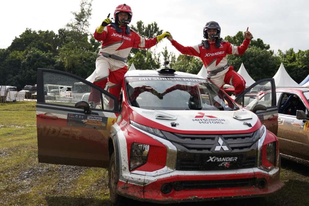 Mitsubishi Xpander AP4