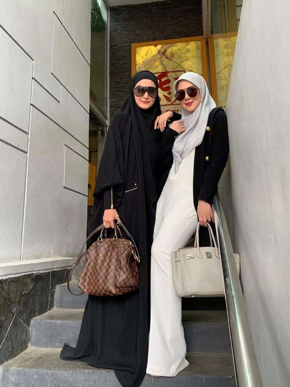 Persahabatan Seleb