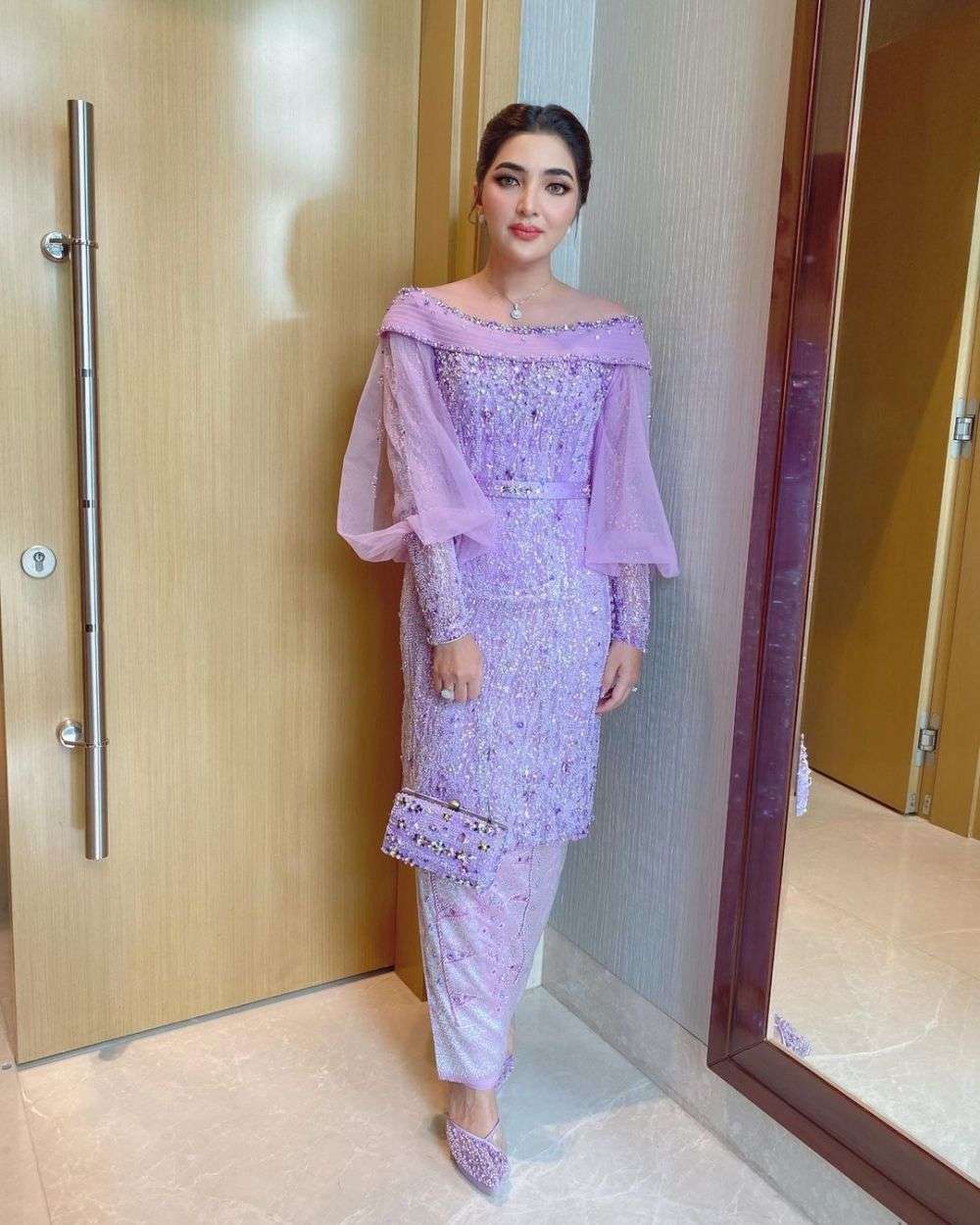 Gaya Ashanty Saat Pernikahan Aurel