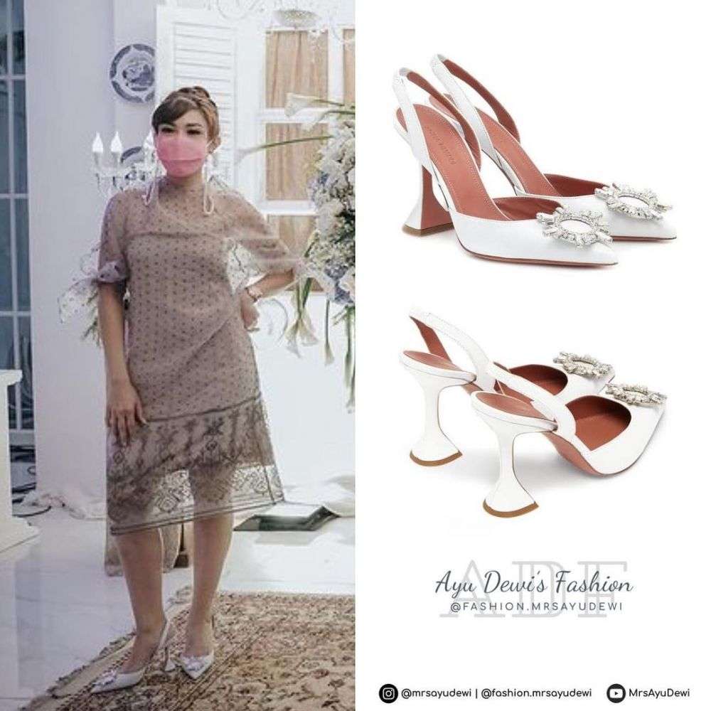 Sepatu Ayu Dewi