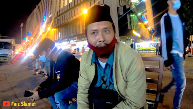 Tempat Belanja Buka Sampai Malam di Corniche