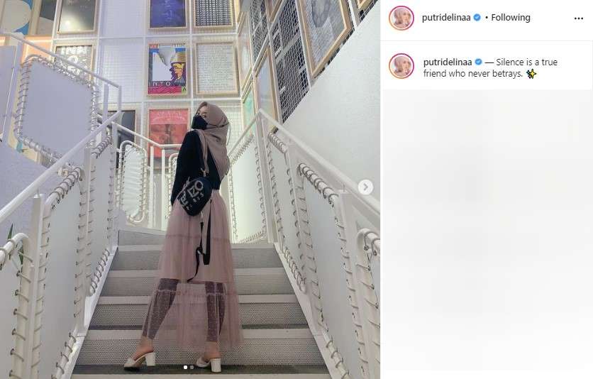 curhatan Putri Delina