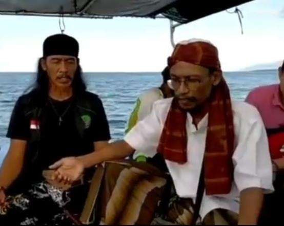Hasil penerawangan mereka katanya sudah diserahkan ke TNI AL.