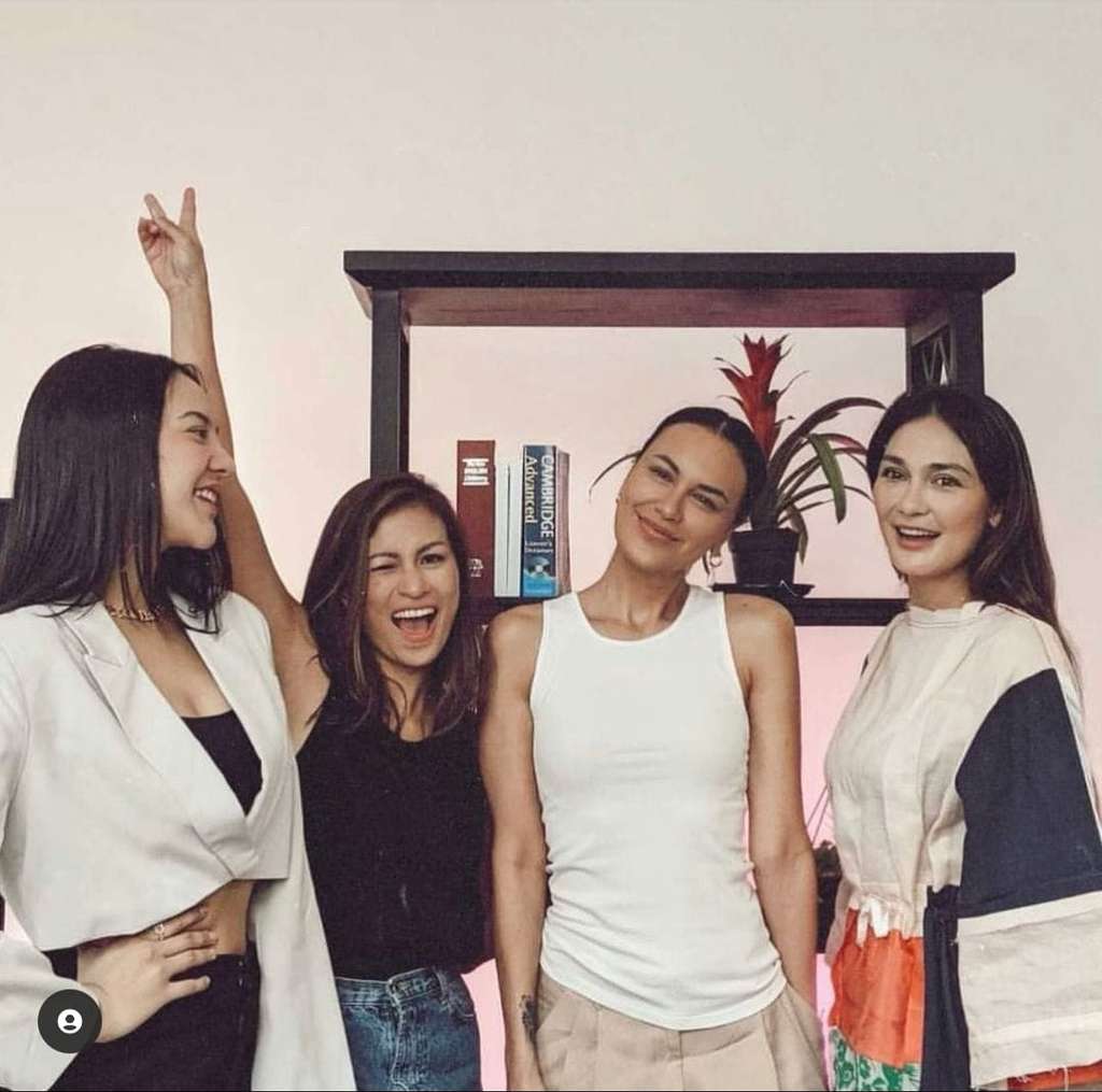 Sophia Latjuba Foto Bareng Luna Maya