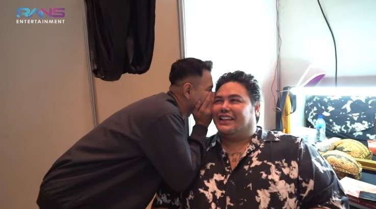 Raffi Ahmad menego harga ke Ivan Gunawan Raffi Ahmad menego harga ke Ivan Gunawan