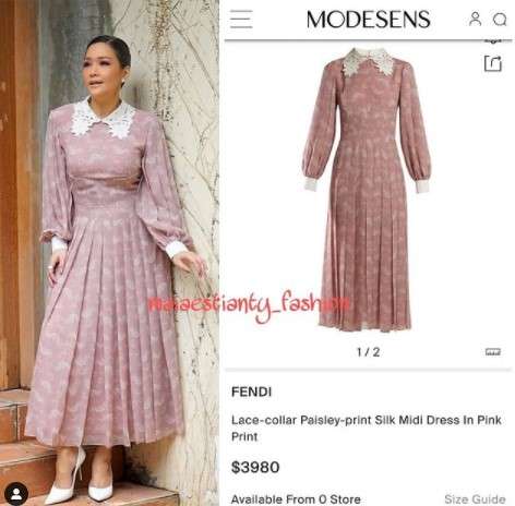 Dress dengan Kerah Renda Putih Seharga Rp 58 Juta