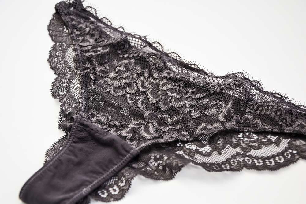 Celana Thong