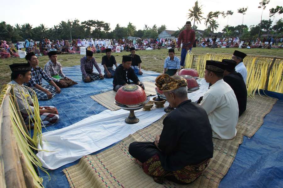 Tradisi Khas