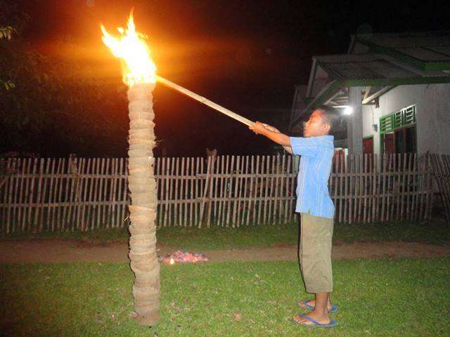 Tradisi Khas