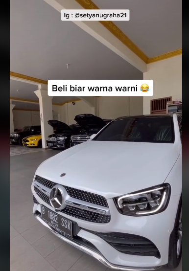 Iseng beli mobil Iseng beli mobil