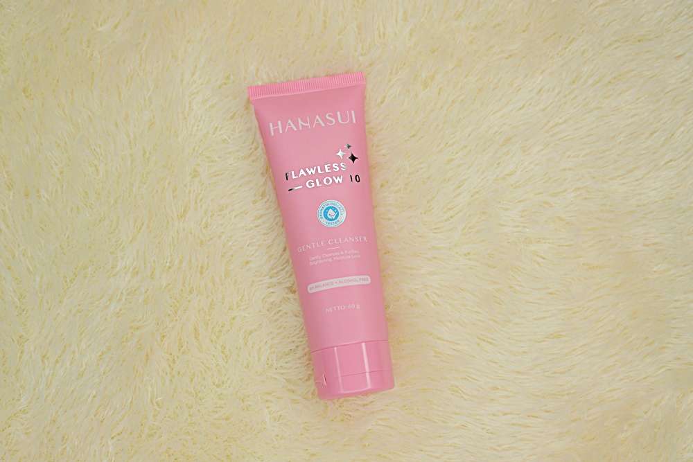 Review Rangkaian Hanasui Flawless Glow 10, Lawan Wajah Kusam dan Noda Hitam