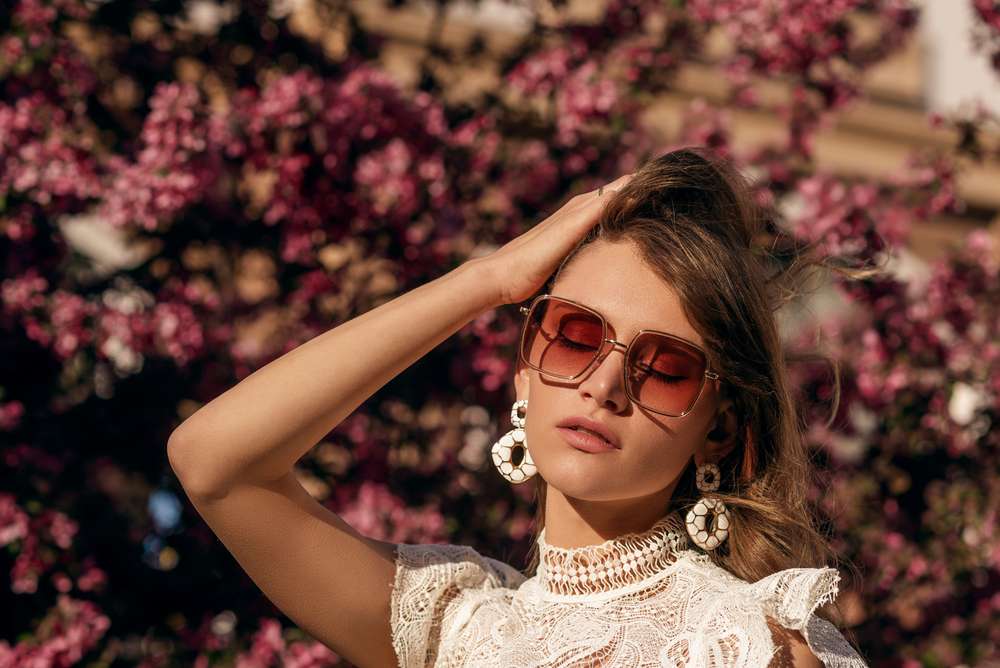 oversized sunglasses