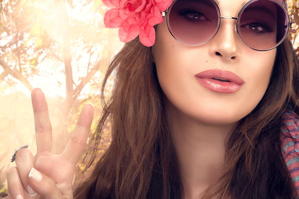 oversized sunglasses