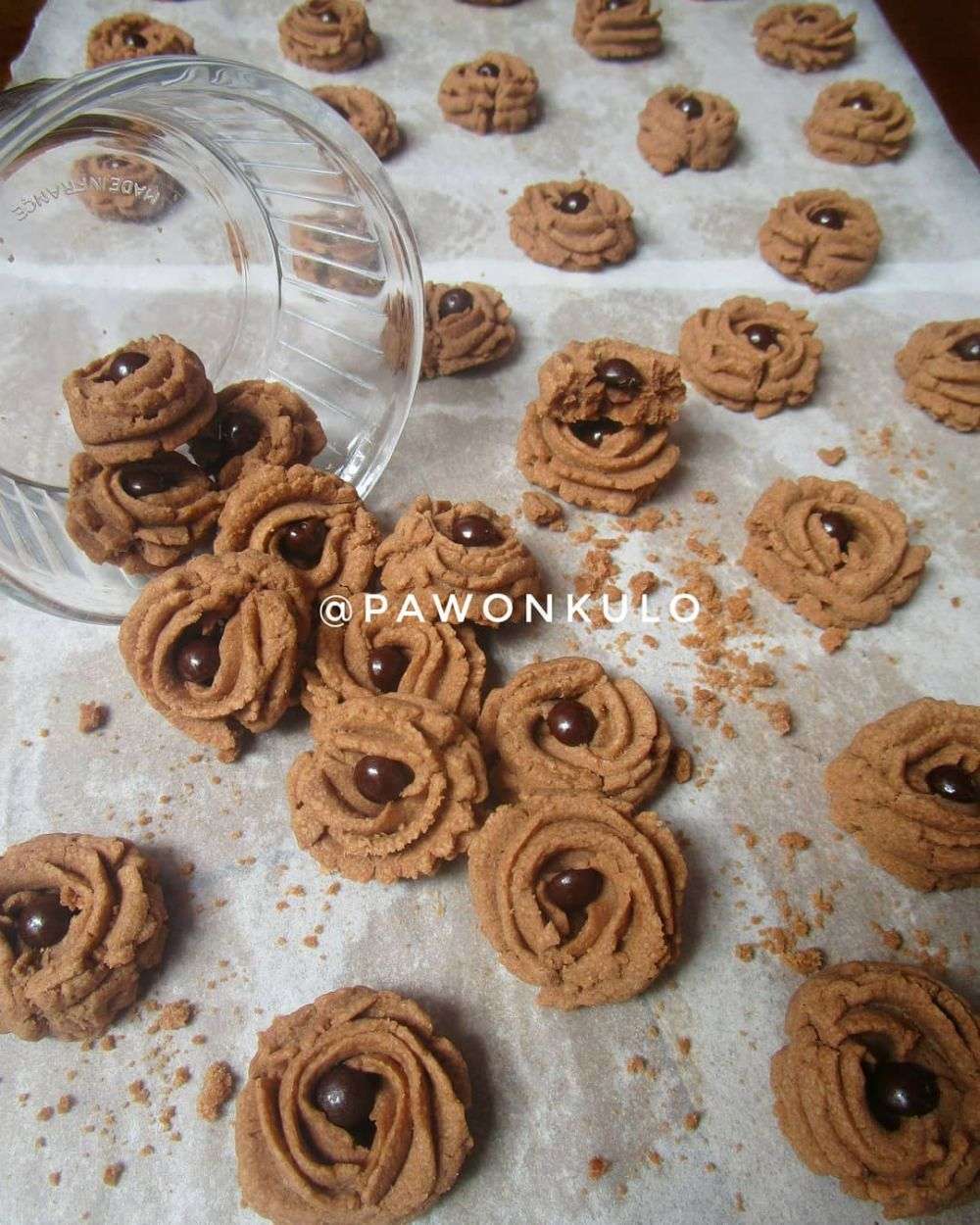 Kue Semprit Cokelat