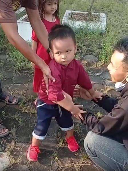 Ketemu langsung malah merasa asing dengan ayahnya.