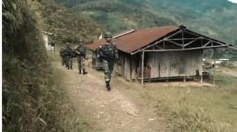 Prajurit Yonif 315/Garuda
