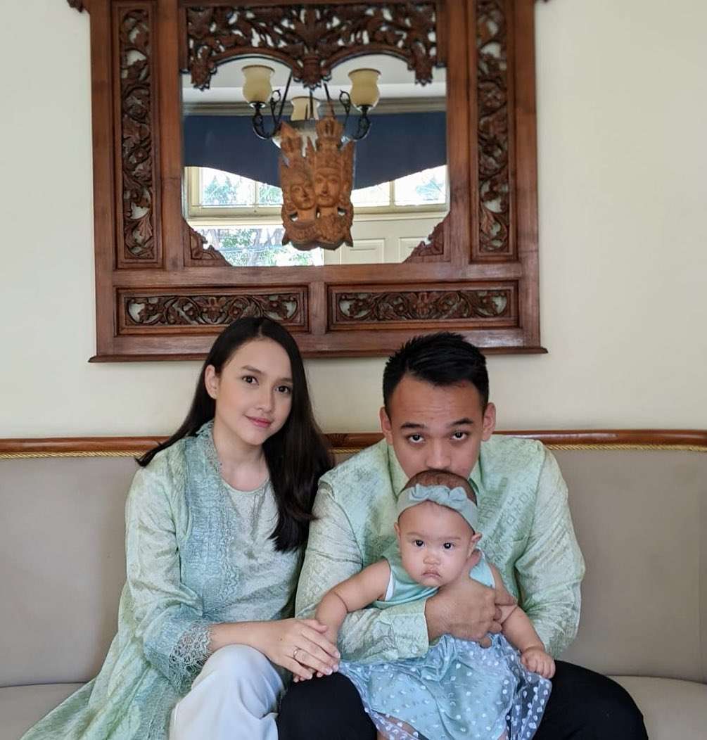 Kehidupan Nyata keluarga Anjani Dina