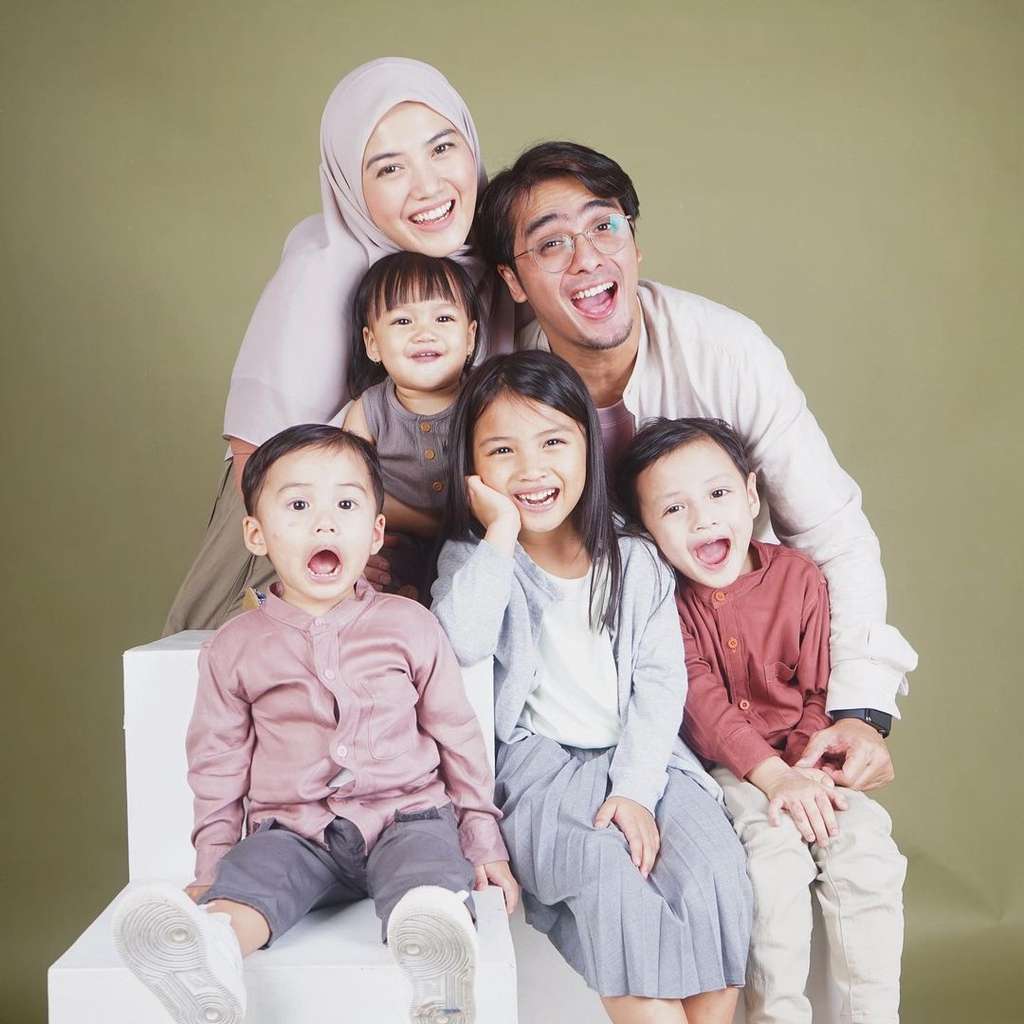Keluarga Herfiza & Ricky Harun