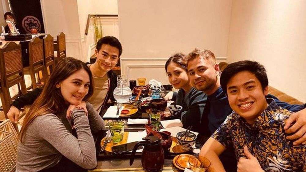 Raffi dan Gigi Selalu Sempatkan untuk Komunikasi dengan Jerome