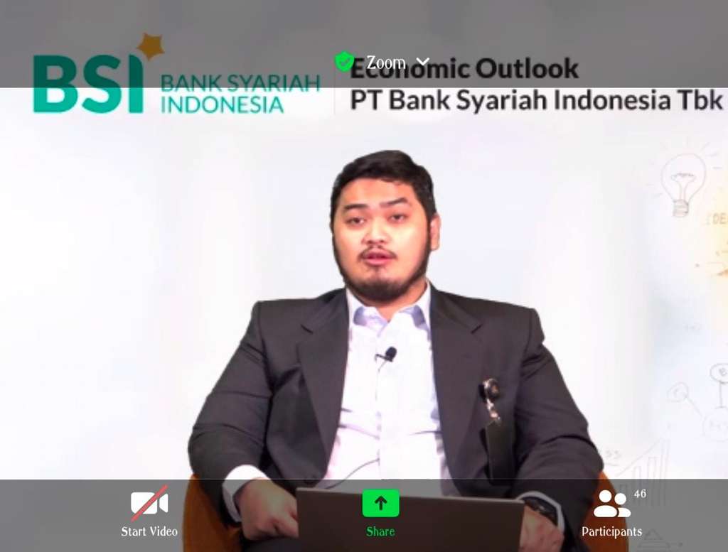 Chief of Economist PT Bank Syariah Indonesia Tbk, Banjaran Surya Indrastomo.