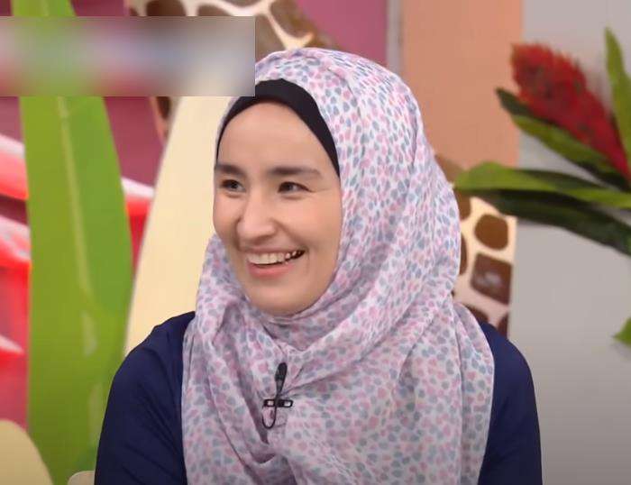 Hon Hana pernah dikira teroris dan disuruh lepas hijab.