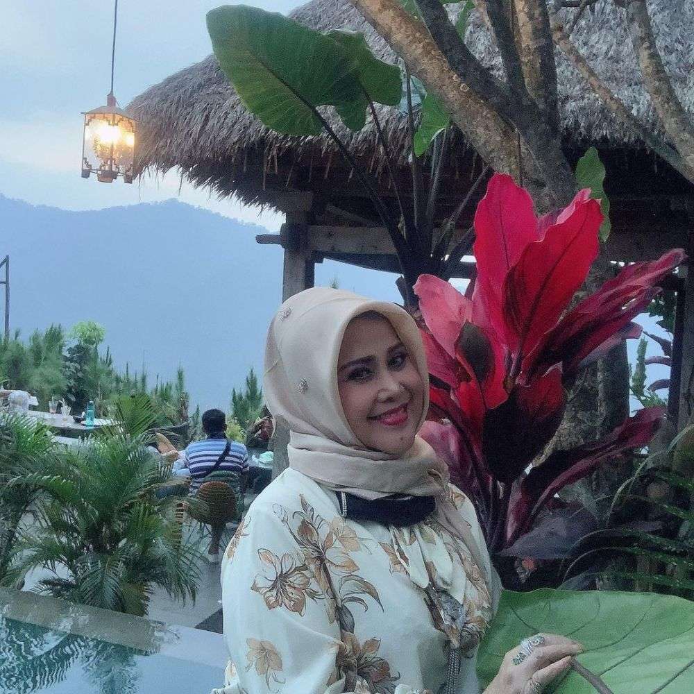 Elvy Sukaesih