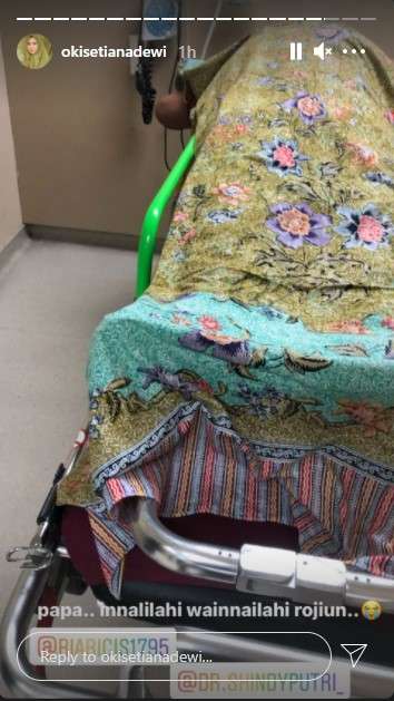 Ayah Oki Setiana Dewi Meninggal Dunia