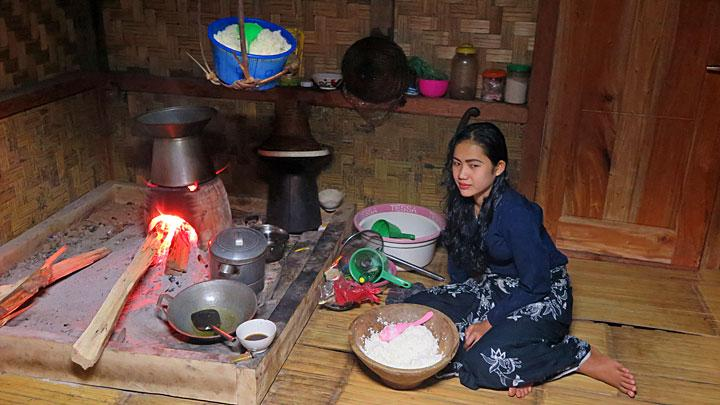 Wanita Suku Baduy