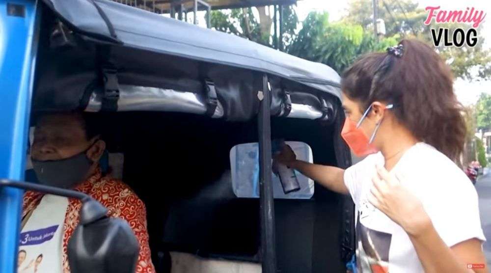 Naik Bajaj ke Pasar
