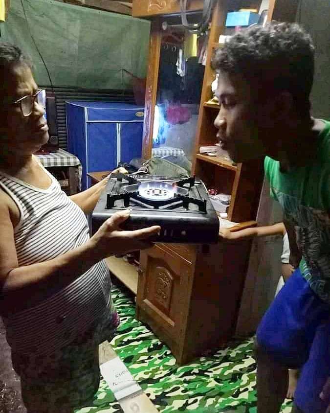 Nggak Ada Lilin, Kompor pun Jadi