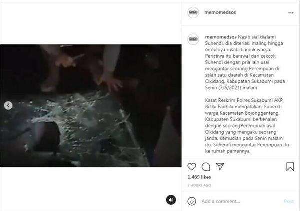 Tampak mobil Suhendi rusak parah dihajar warga.