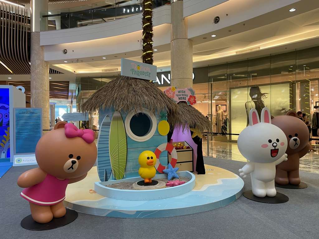 Play Line Friends: BT21, Brown & Friends