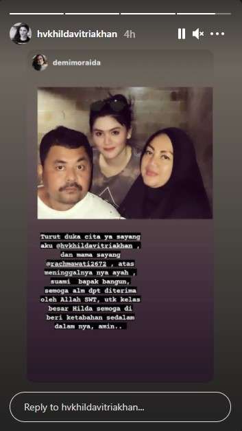 Ayah Hilda Vitria meninggal dunia